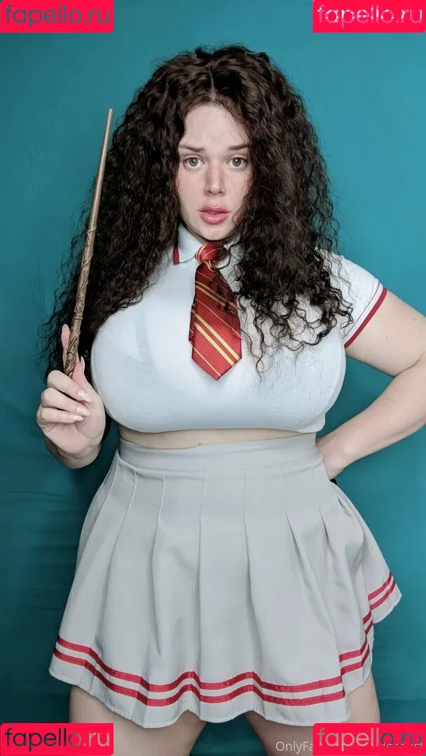 underbust Onlyfans Photo Gallery 