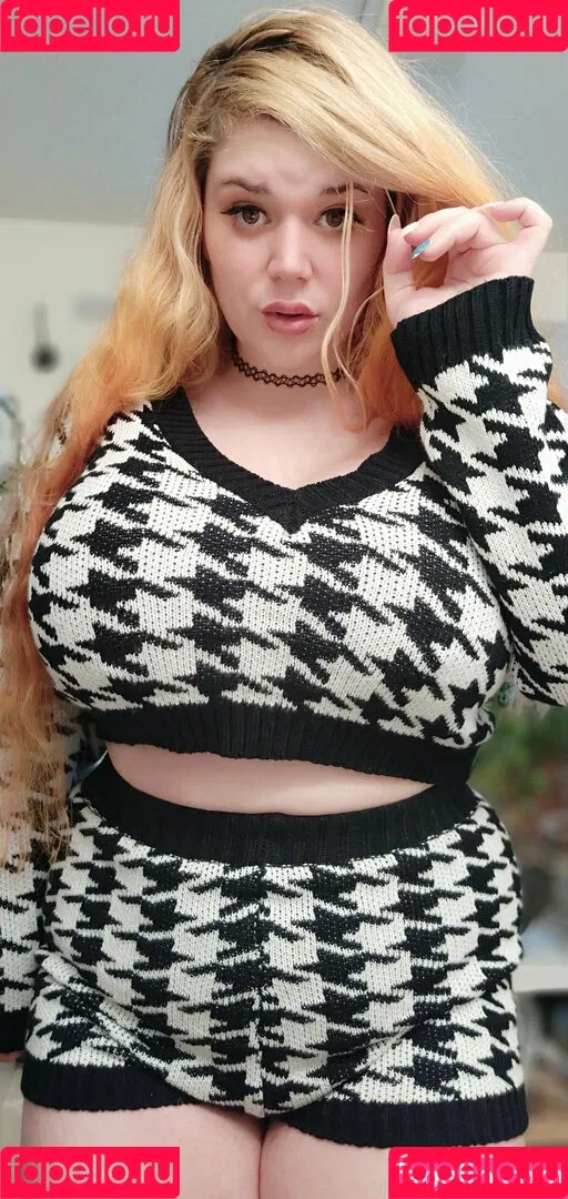 underbust Onlyfans Photo Gallery 