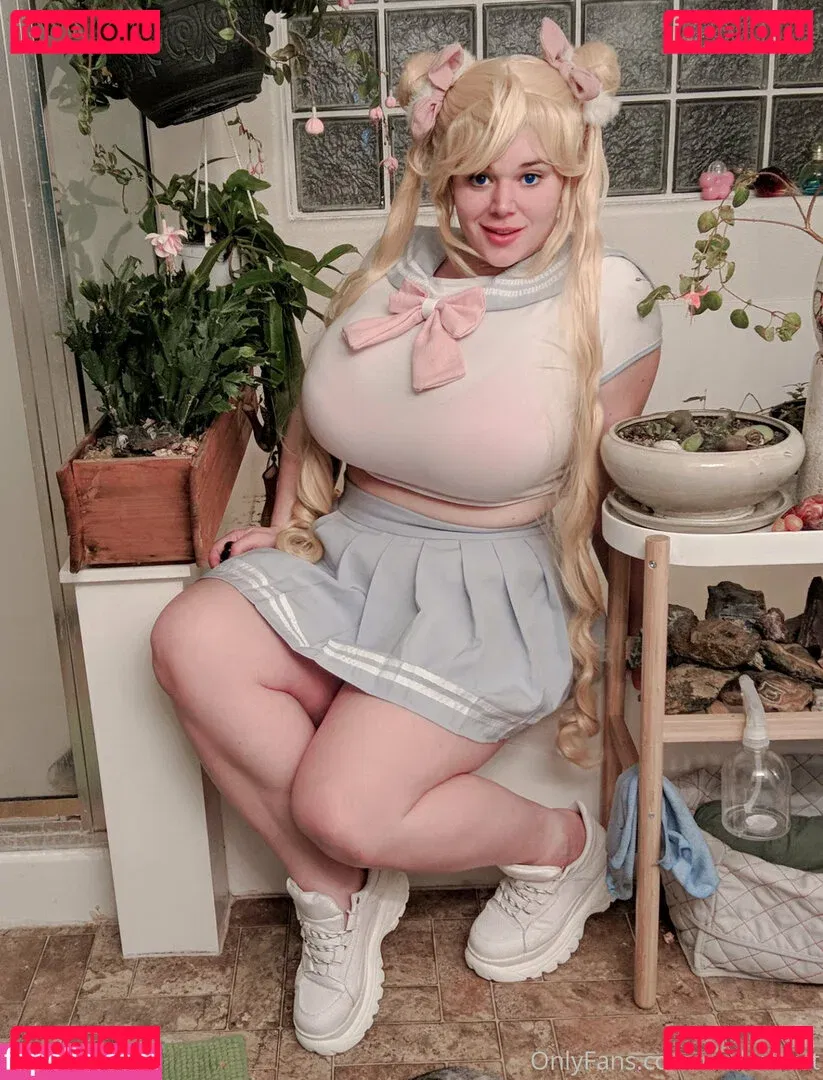 underbust Onlyfans Photo Gallery 