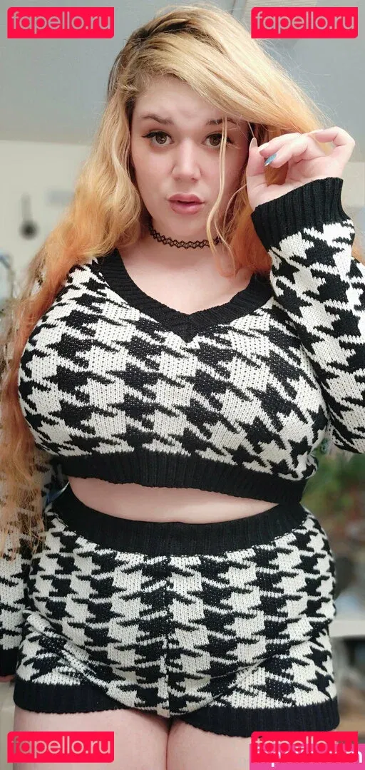 underbust Onlyfans Photo Gallery 
