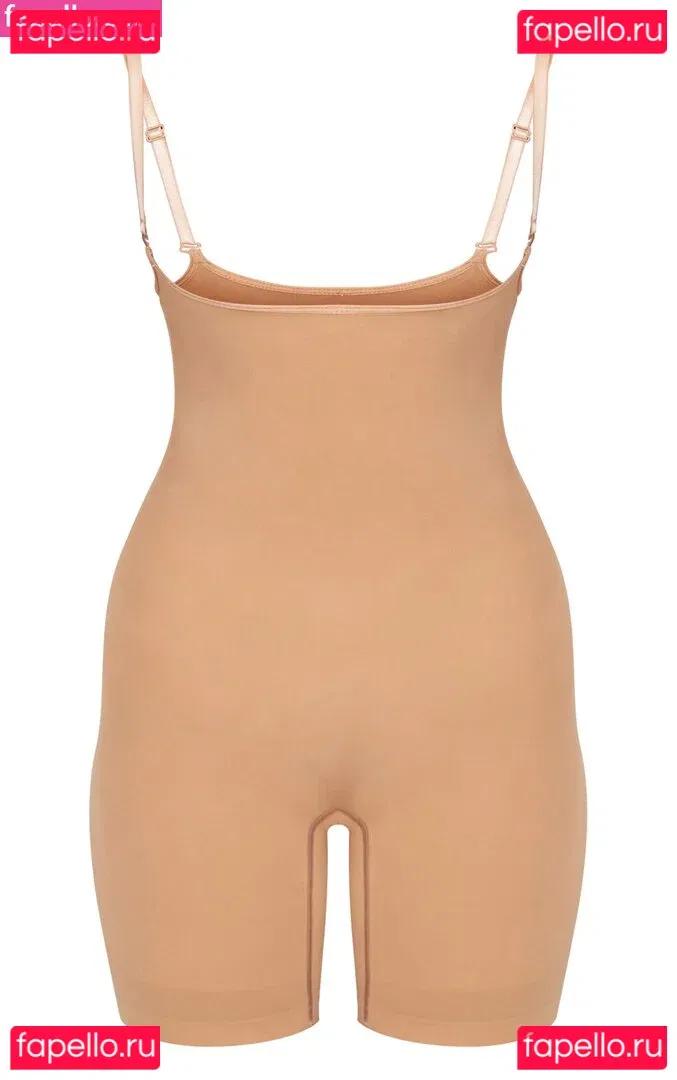 underbust Onlyfans Photo Gallery 