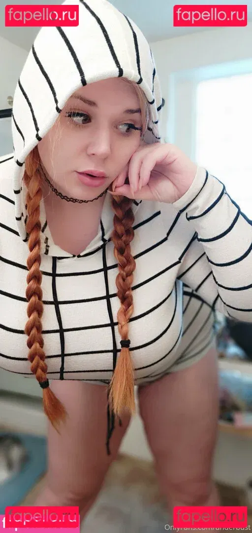underbust Onlyfans Photo Gallery 