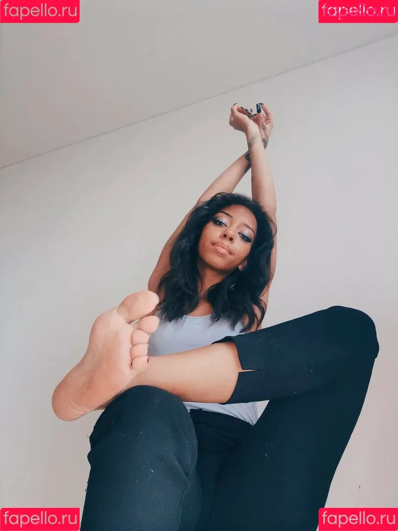 feetofmelanie Onlyfans Photo Gallery 