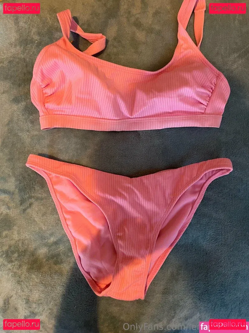 lenaisapeach Onlyfans Photo Gallery 