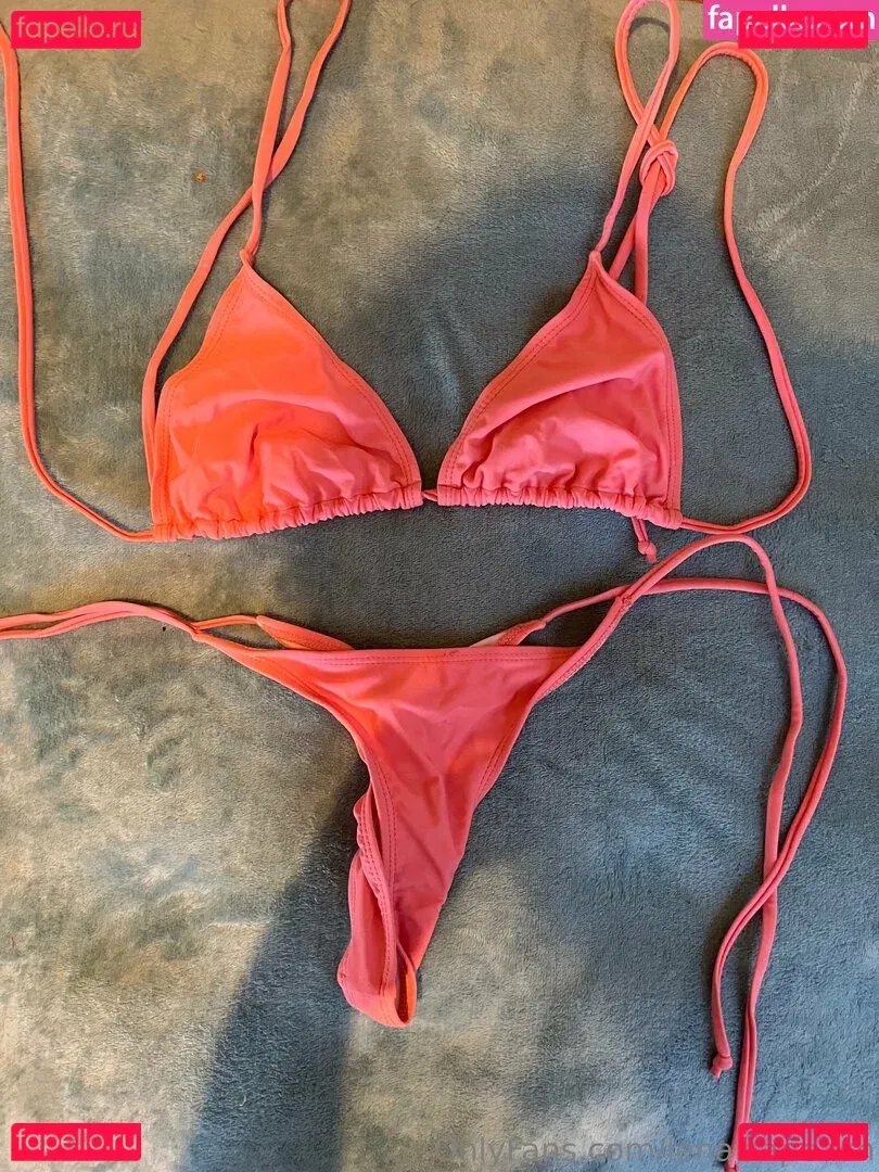 lenaisapeach Onlyfans Photo Gallery 