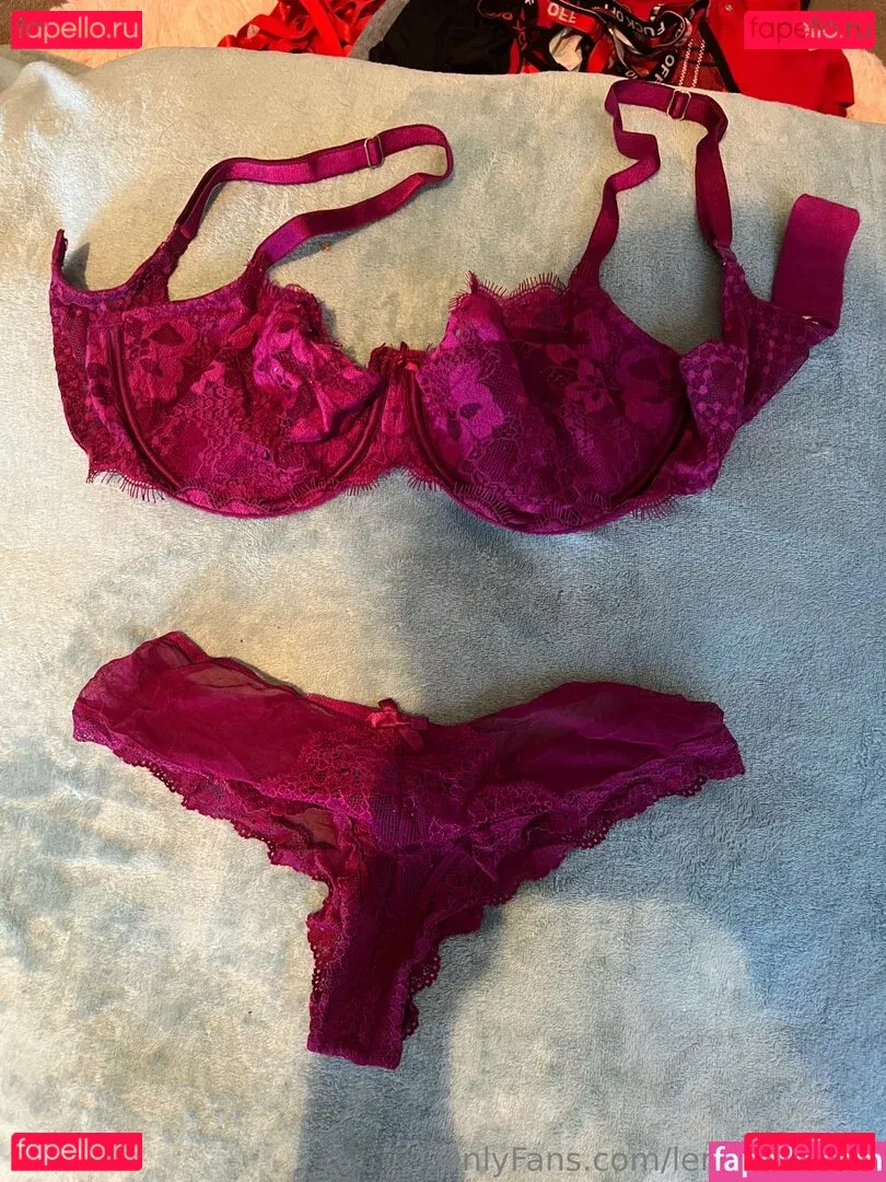 lenaisapeach Onlyfans Photo Gallery 