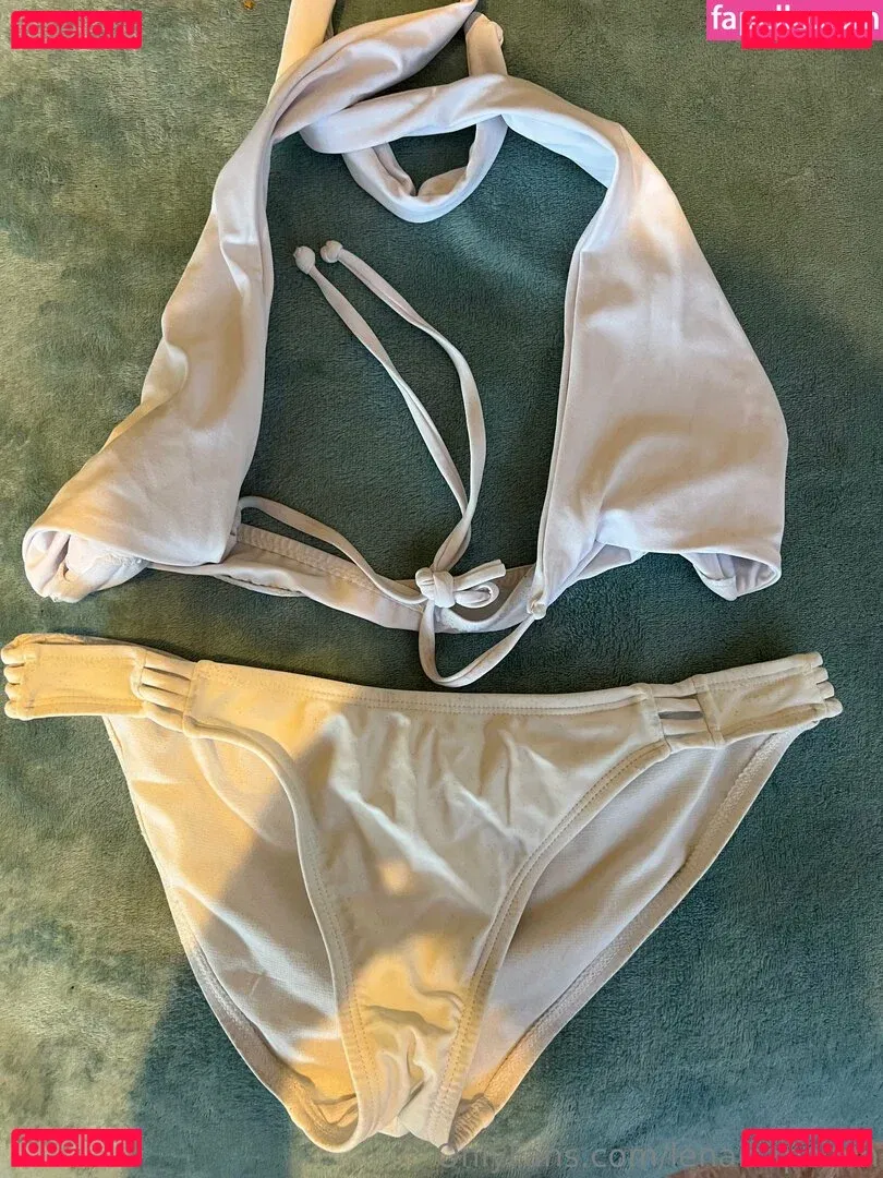 lenaisapeach Onlyfans Photo Gallery 