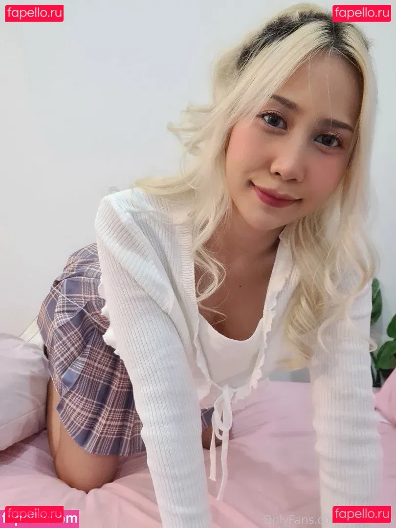 surisnow Onlyfans Photo Gallery 