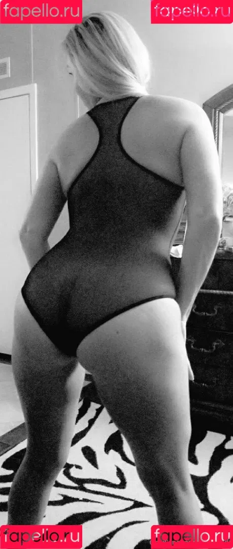 cocovandi Onlyfans Photo Gallery 