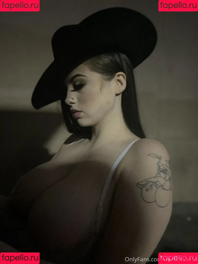 Lauren Lovi Onlyfans Photo Gallery 