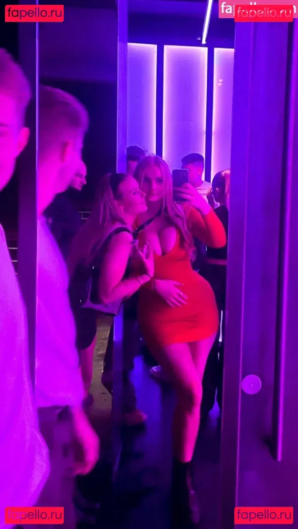 Gudrun Svava Onlyfans Photo Gallery 