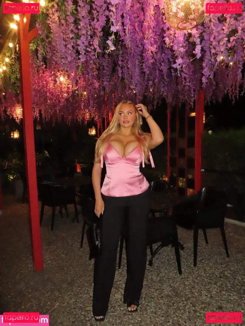 Gudrun Svava Onlyfans Photo Gallery 