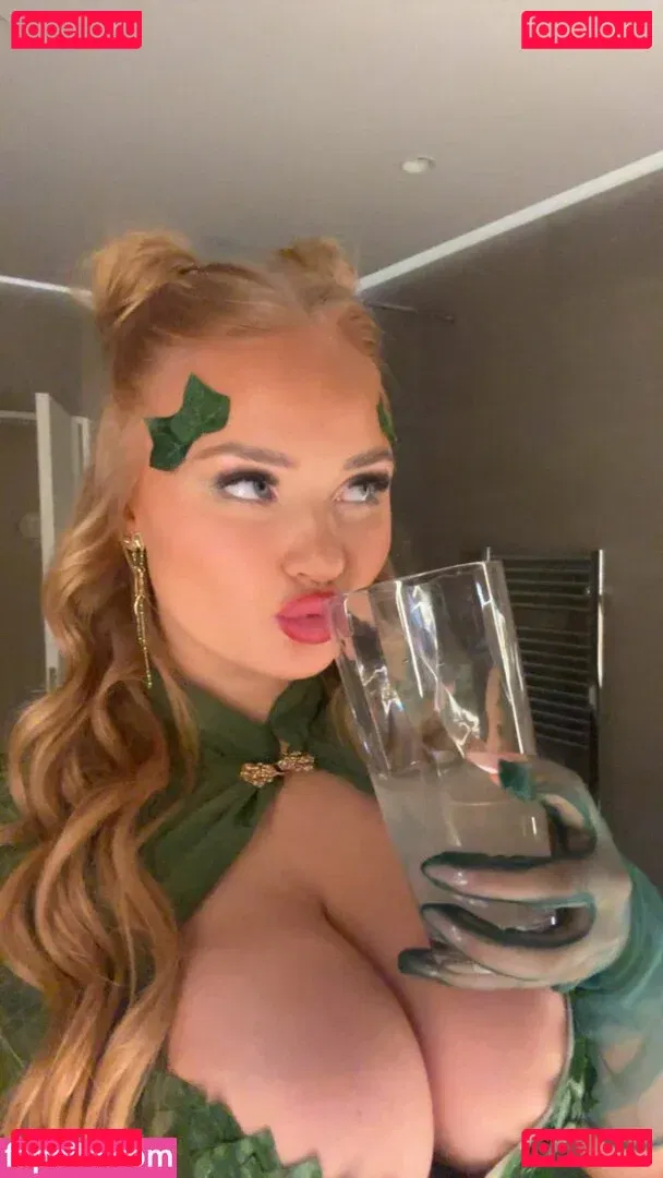 Gudrun Svava Onlyfans Photo Gallery 