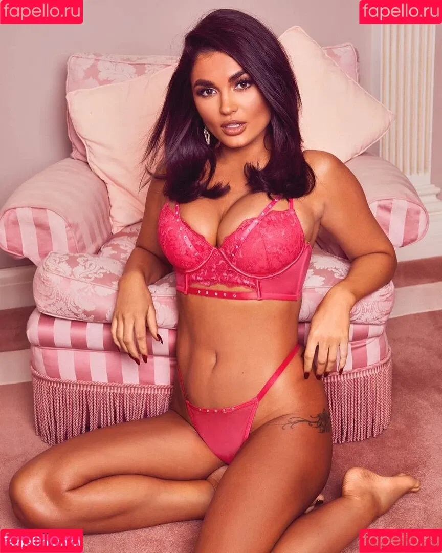 India Reynolds Onlyfans Photo Gallery 
