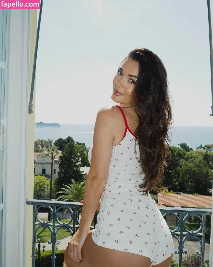 India Reynolds Onlyfans Photo Gallery 