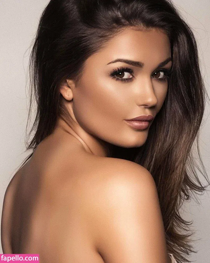 India Reynolds Onlyfans Photo Gallery 