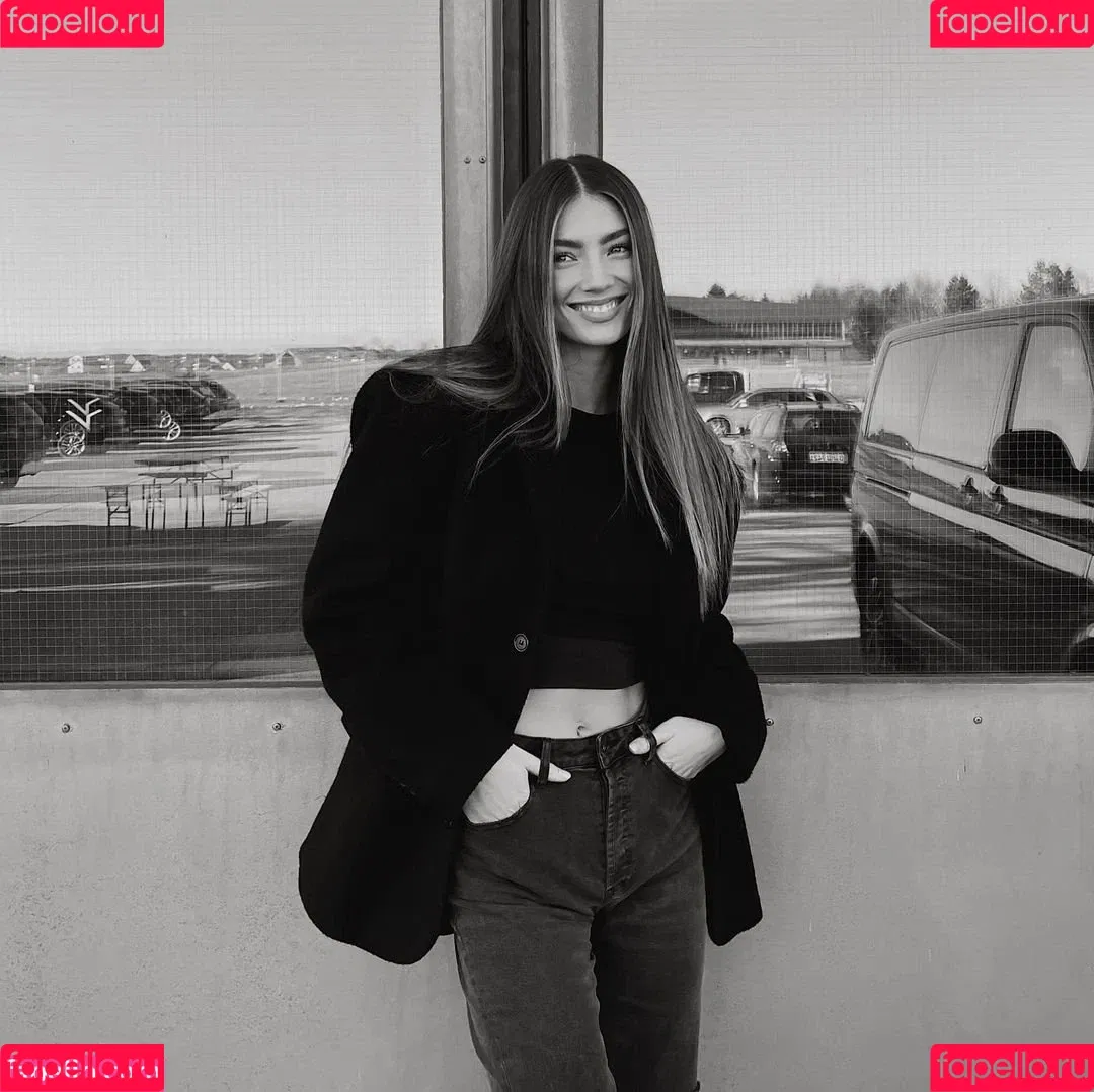 Lorena Rae Onlyfans Photo Gallery 