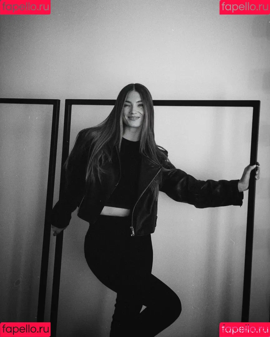 Lorena Rae Onlyfans Photo Gallery 