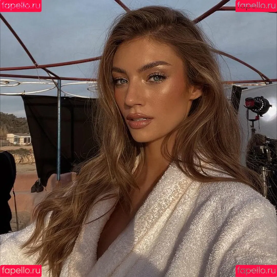 Lorena Rae Onlyfans Photo Gallery 