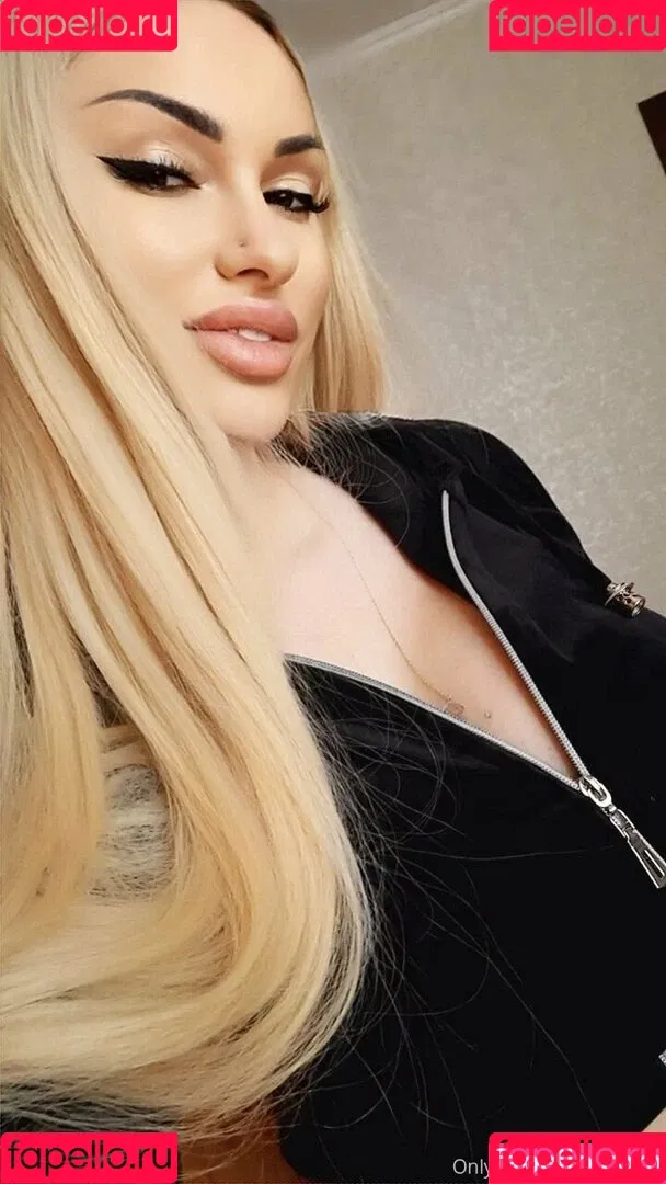 hottanuysha Onlyfans Photo Gallery 