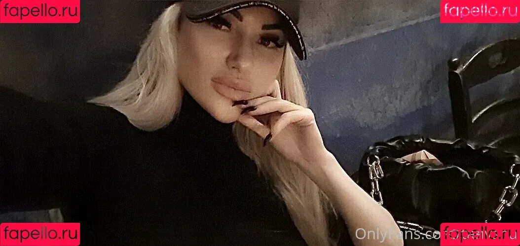 hottanuysha Onlyfans Photo Gallery 