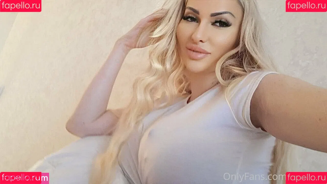 hottanuysha Onlyfans Photo Gallery 