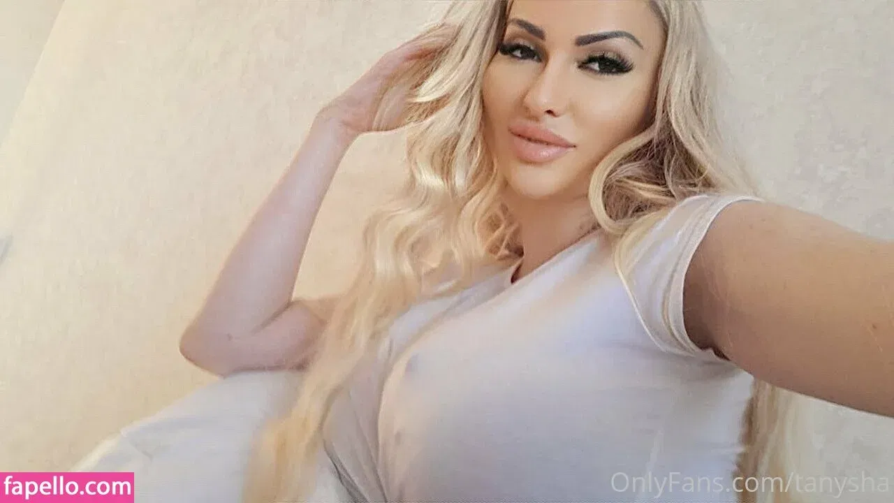 hottanuysha Onlyfans Photo Gallery 