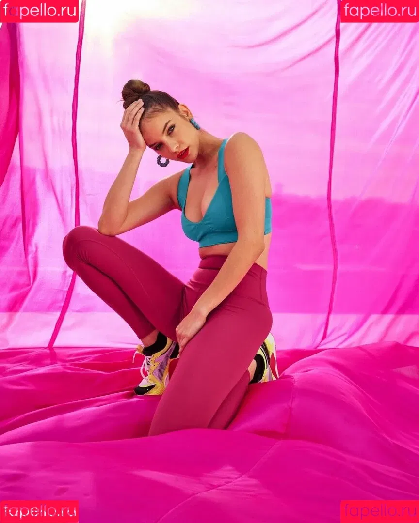 Barbara Palvin Onlyfans Photo Gallery 