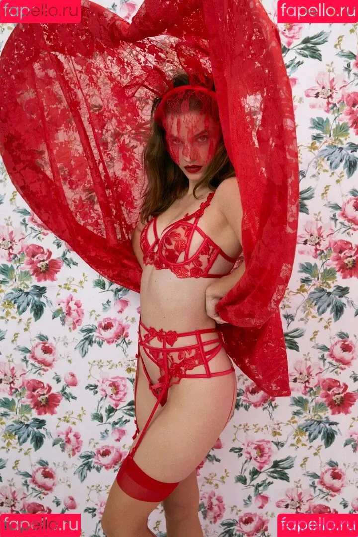 Barbara Palvin Onlyfans Photo Gallery 