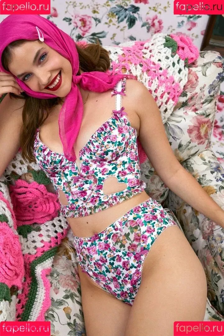 Barbara Palvin Onlyfans Photo Gallery 