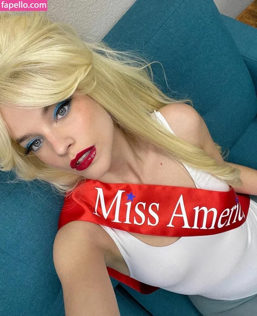 Barbara Palvin Onlyfans Photo Gallery 