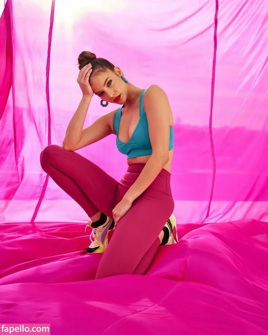 Barbara Palvin Onlyfans Photo Gallery 
