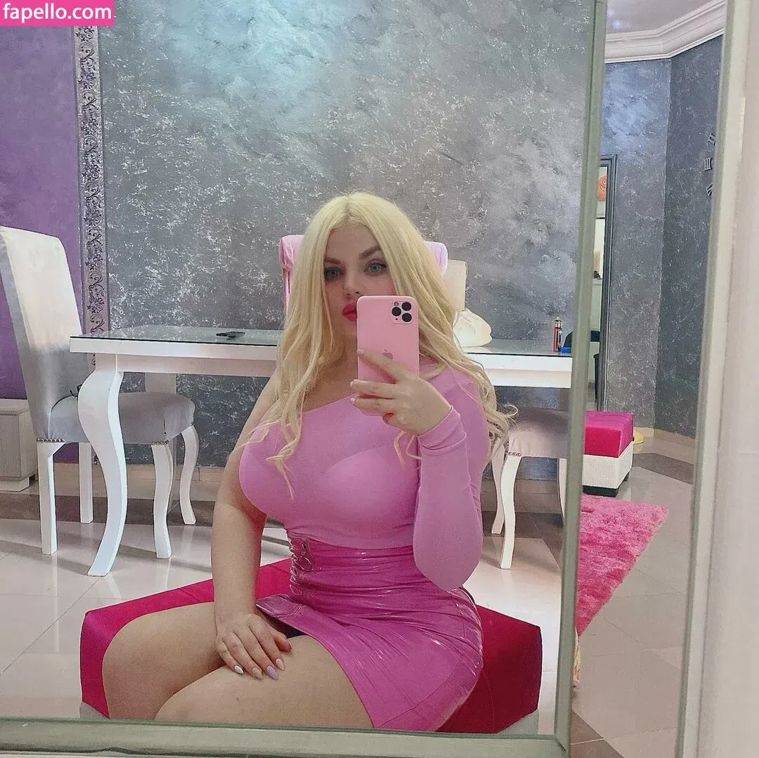 Barbara Palvin Onlyfans Photo Gallery 