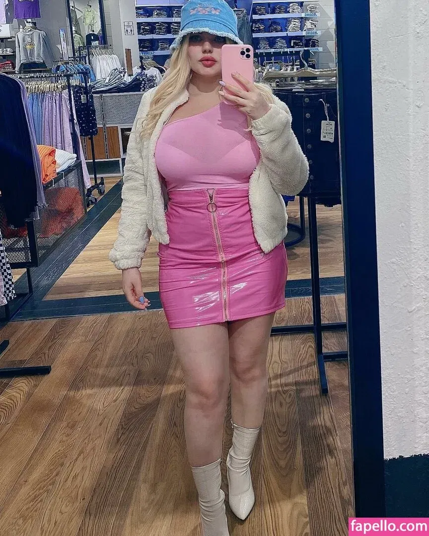 Barbara Palvin Onlyfans Photo Gallery 