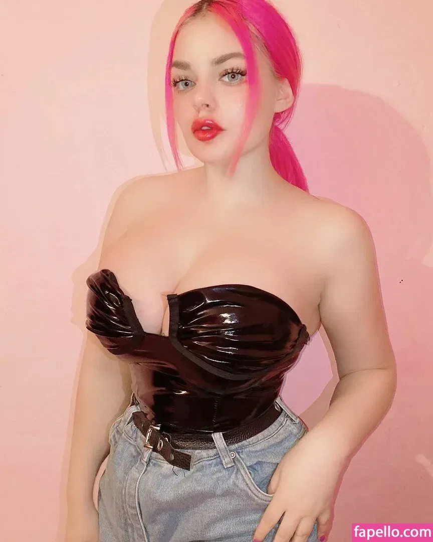 Barbara Palvin Onlyfans Photo Gallery 