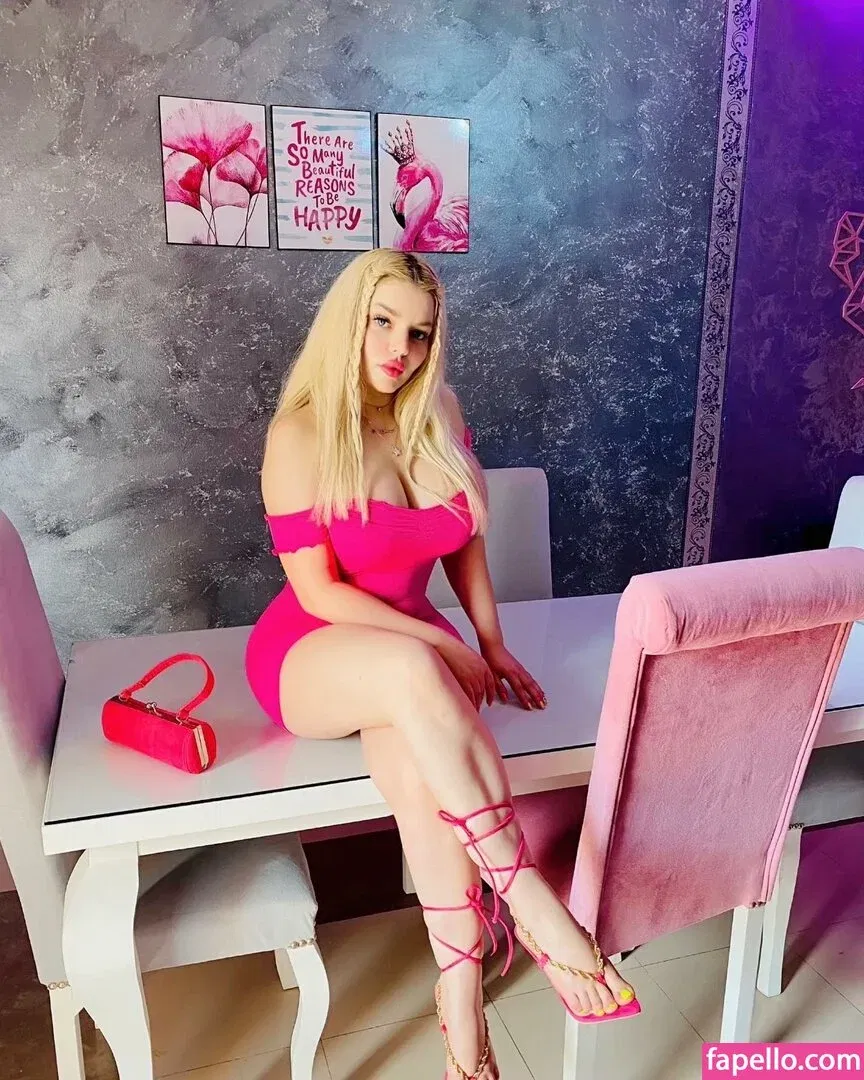 Barbara Palvin Onlyfans Photo Gallery 