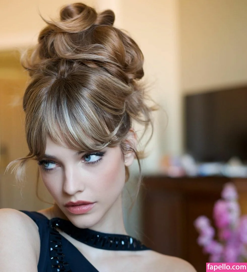 Barbara Palvin Onlyfans Photo Gallery 