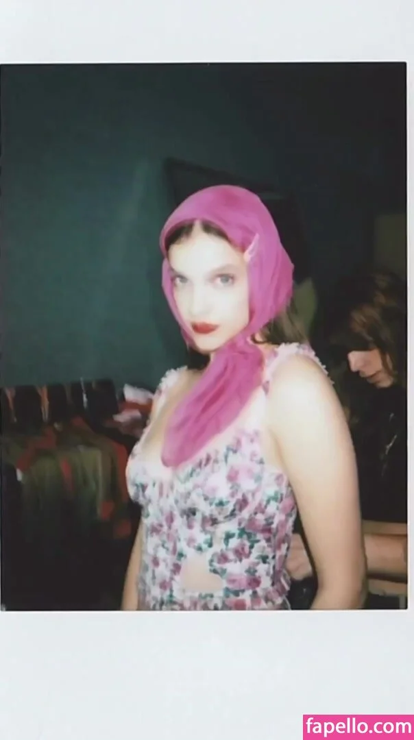 Barbara Palvin Onlyfans Photo Gallery 