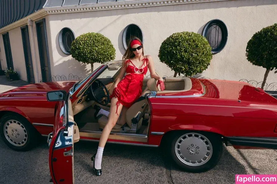 Barbara Palvin Onlyfans Photo Gallery 