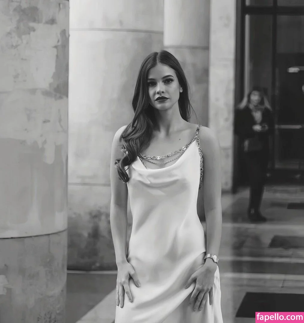 Barbara Palvin Onlyfans Photo Gallery 