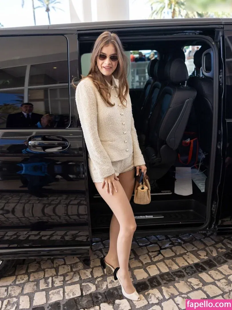 Barbara Palvin Onlyfans Photo Gallery 