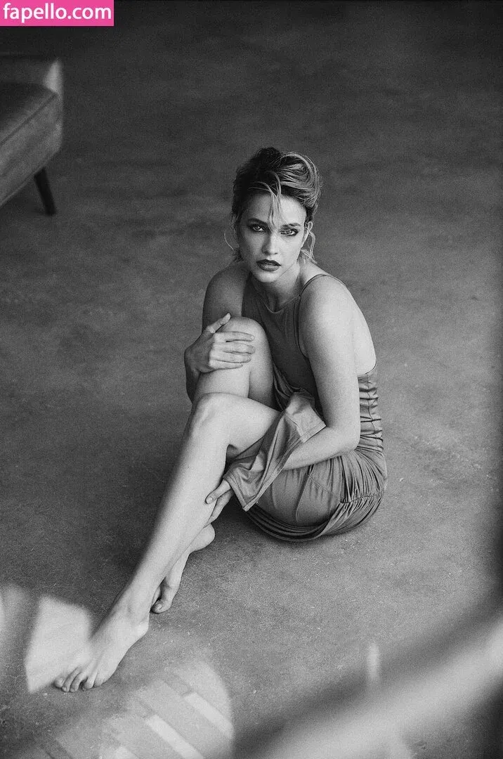 Barbara Palvin Onlyfans Photo Gallery 