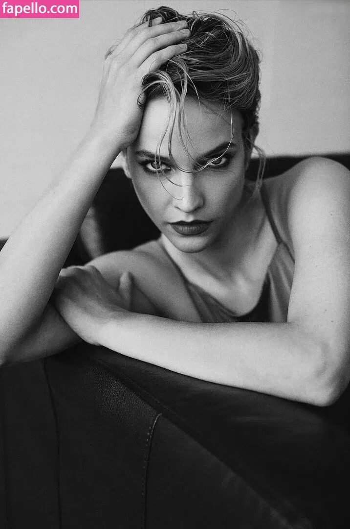 Barbara Palvin Onlyfans Photo Gallery 