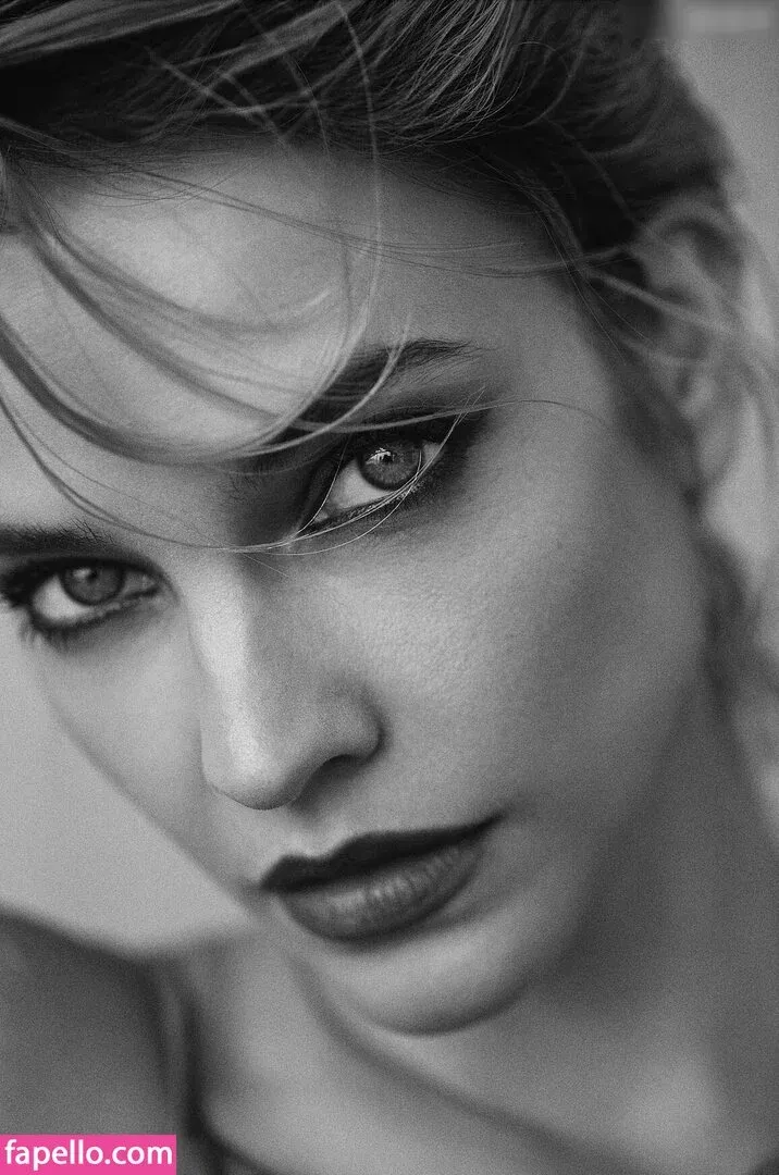 Barbara Palvin Onlyfans Photo Gallery 