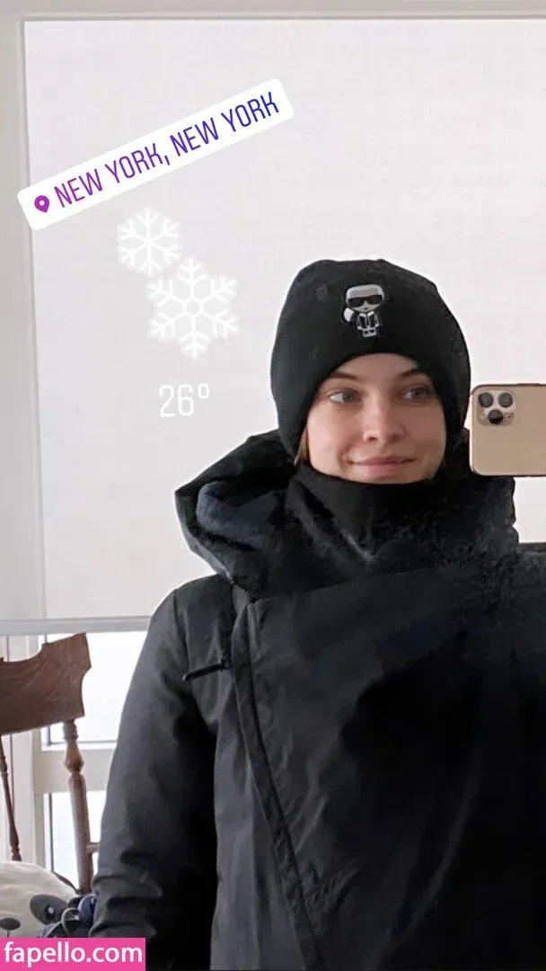 Barbara Palvin Onlyfans Photo Gallery 