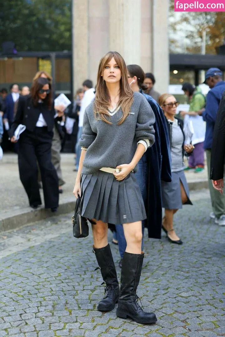 Barbara Palvin Onlyfans Photo Gallery 