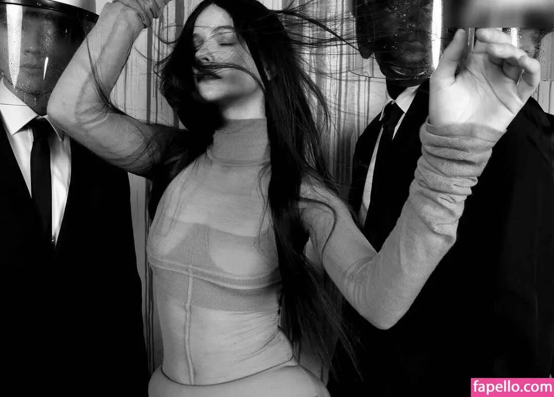 Barbara Palvin Onlyfans Photo Gallery 