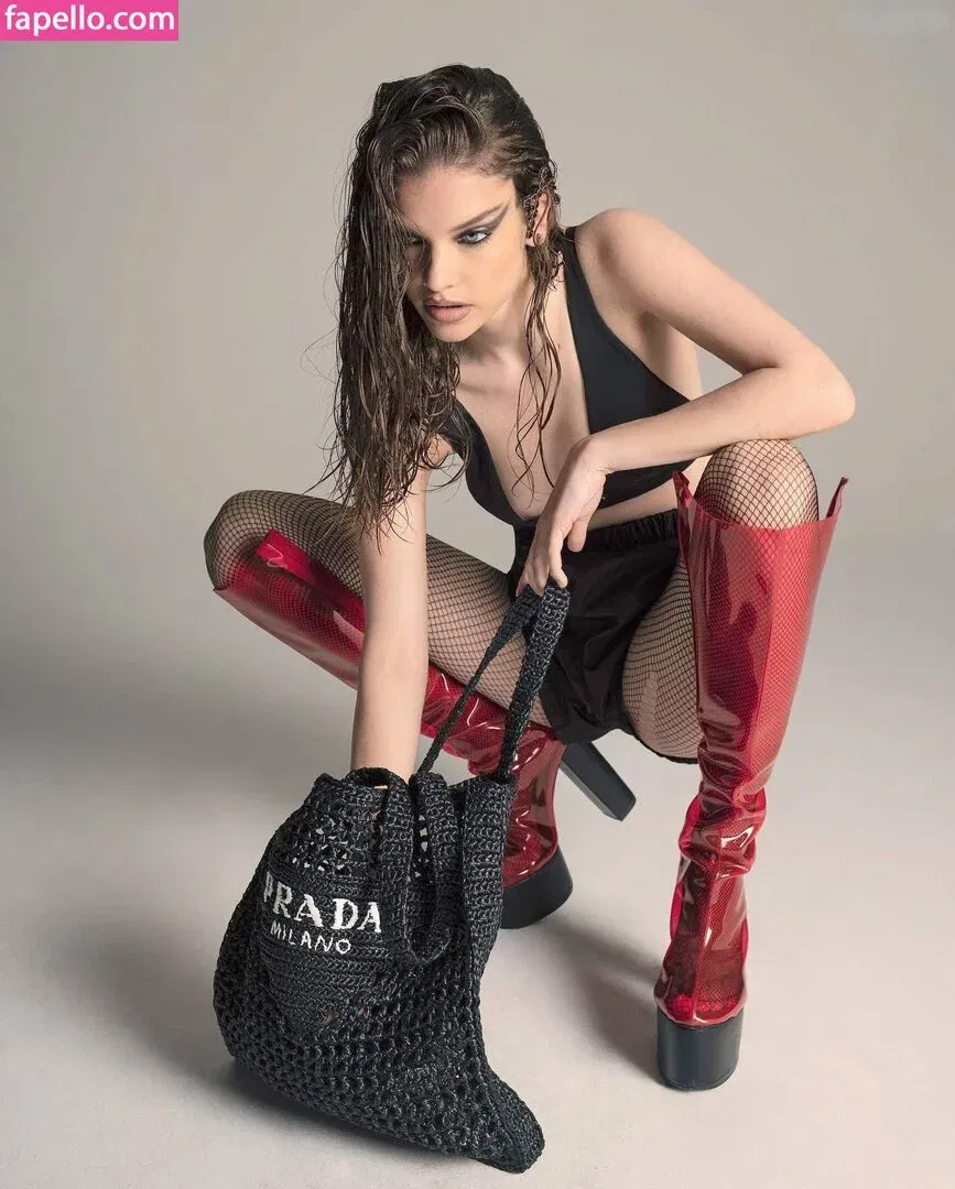 Barbara Palvin Onlyfans Photo Gallery 