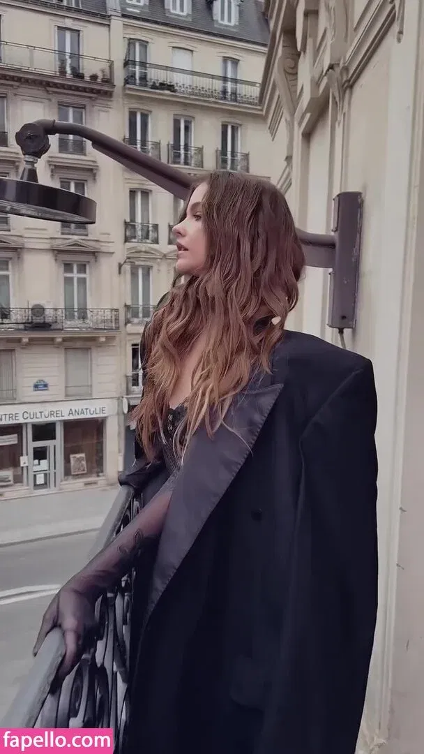 Barbara Palvin Onlyfans Photo Gallery 