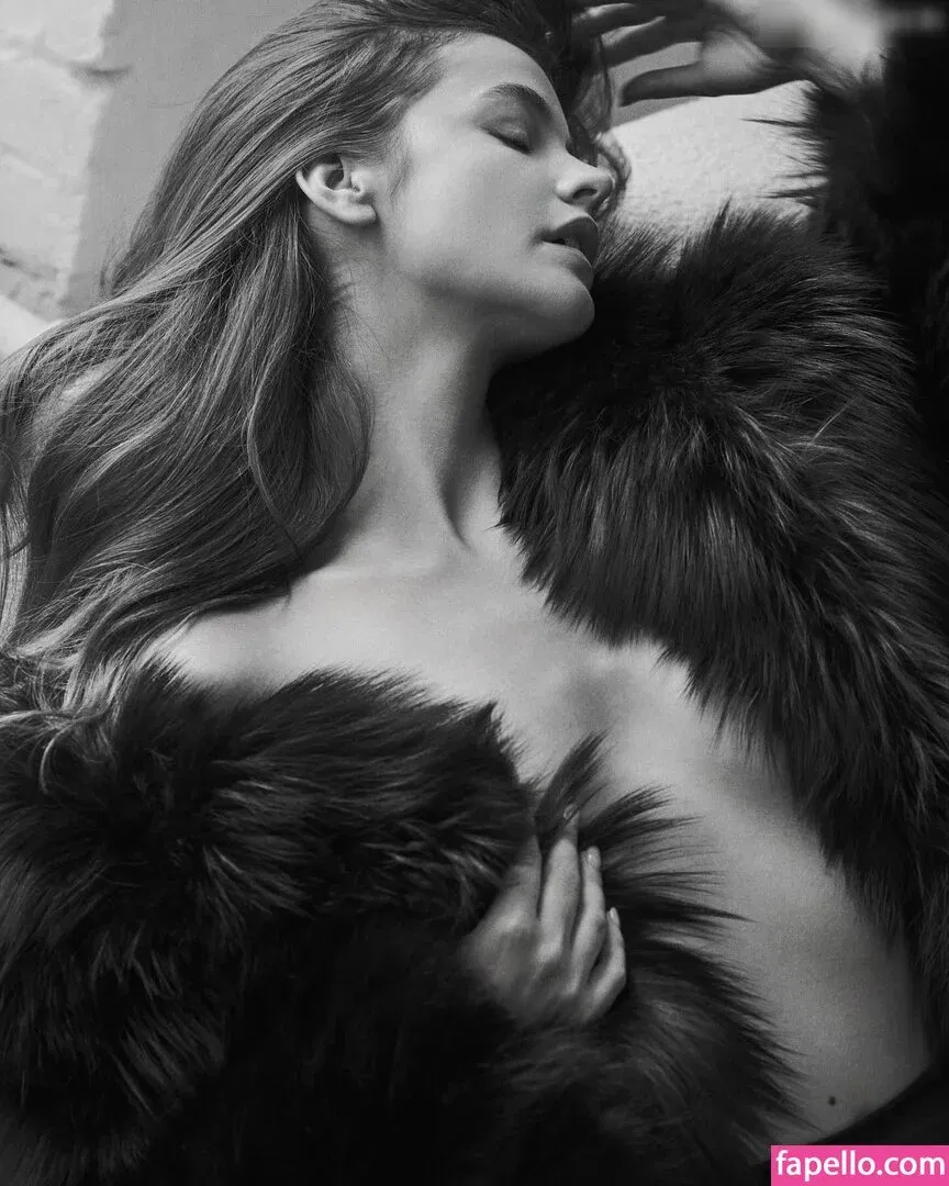 Barbara Palvin Onlyfans Photo Gallery 